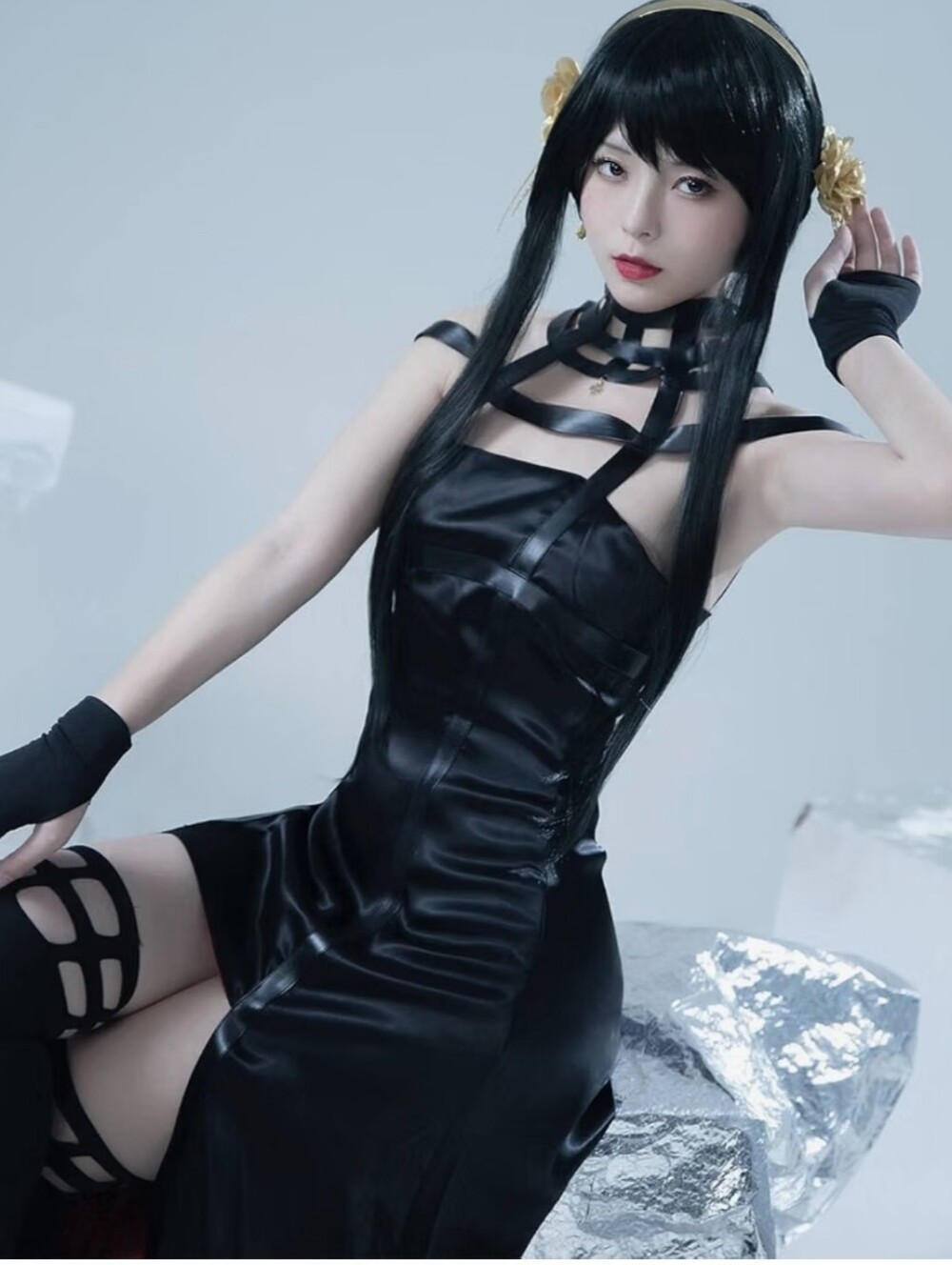 YOR FORGER Cosplay Costume L (Never Worn)